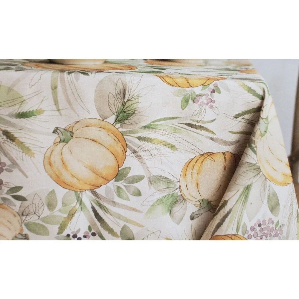 1 Printed Fabric Tablecloth, 60